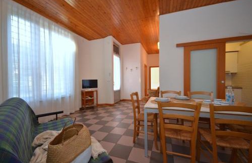 Lignano Riviera Apartment | Beachfront Villa Beethoven: Pet-Friendly with Ocean Views