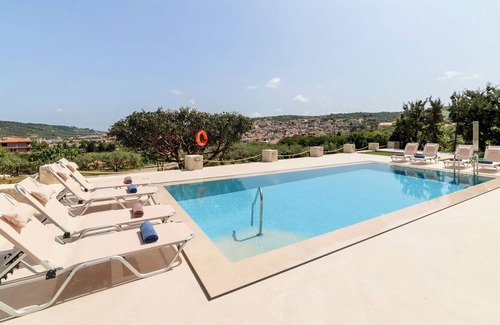 Archanes Villa | Villa Belena- Vacation Villa rental with private pool in Crete, 10 km away from the Knossos Palace