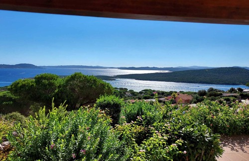 Conca Verde Villa | Villa "Bella": Oceanfront Retreat with Terraces and A/C