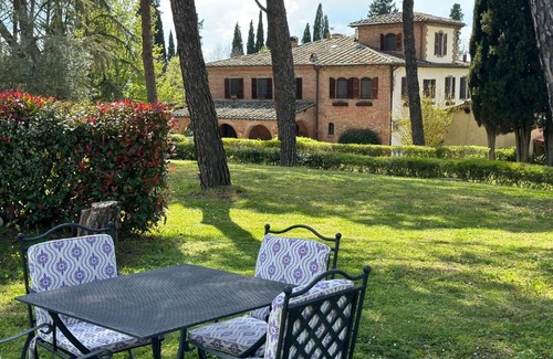 Santarello Villa | Elegant Villa Bella Cortona: 4-Star Oceanfront Retreat