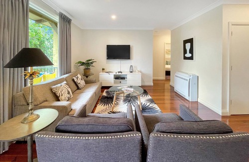 Pokolbin Villa | Unforgettable Villa Bella at Cypress Lakes Resort Awaits