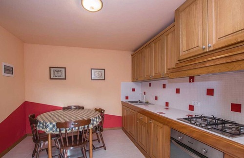 Oprtalj Villa | Elegant Villa Belle with Pool for 12 in Oprtalj, Istria