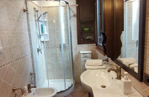 Altavilla Milicia Villa | Villa Belvedere di Altavilla: Poolside Escape Near the Sea