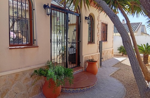 San Fulgencio Villa | Villa Bentota with private pool and terrace, 10 minutes from the beach