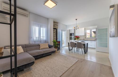 Plano Villa | Villa Bepo: Guest Rated 10/10 with Pool & Family Amenities