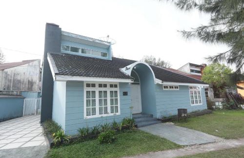 Karo Villa | Family-Friendly Villa Berastagi Indah A17 - TEBU MANIS