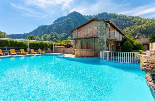 Dalyan Villa | Family-Friendly Villa Bercu Paradise with Pool Access