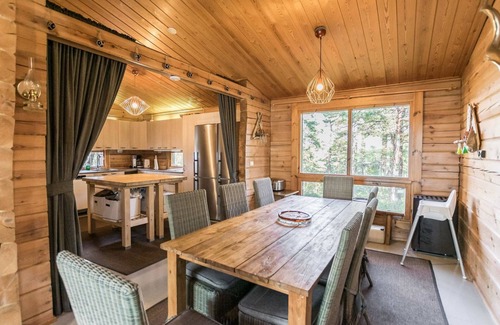Kemionsaari House | Unwind at Villa Bergholmen with Lake Views & Spa Amenities