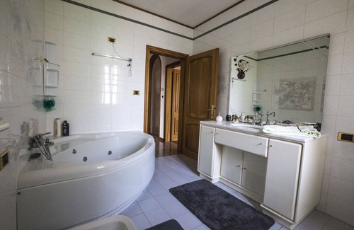 Berra Bed & Breakfast | Cozy Villa Berra B&B: Top-Rated Stay with Spa & Dining