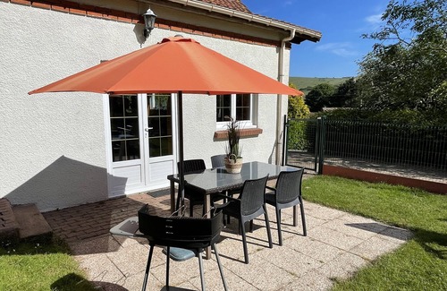 Escalles House | Villa Bertille: Pet-Friendly Getaway with Breakfast Included