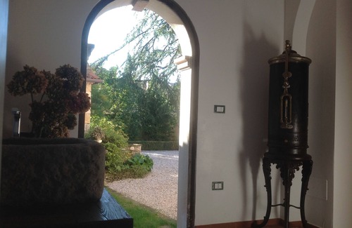 Soligo Villa | Elegant Villa Near Venice: Pool, Spa & Prosecco Delights