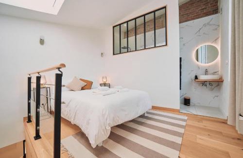 Saint-Valery-sur-Somme Villa | Relax at Villa Bewick-Loft Architecte - 4-Star Family Getaway