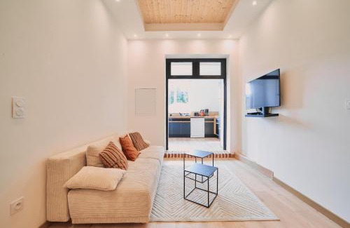 Saint-Valery-sur-Somme Villa | Relax at Villa Bewick-Loft Architecte - 4-Star Family Getaway