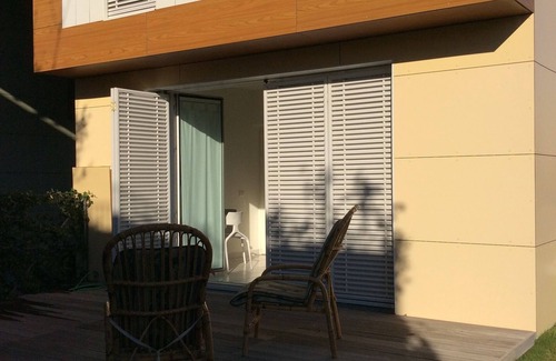 Calambrone House | Villa Bianca: Beachside Cottage with Spa and Ocean Views