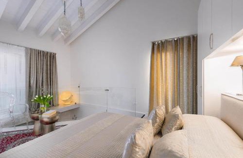 Lonato del Garda Apartment | Elegant Villa Bianca Apartments with Ocean Views & Pool