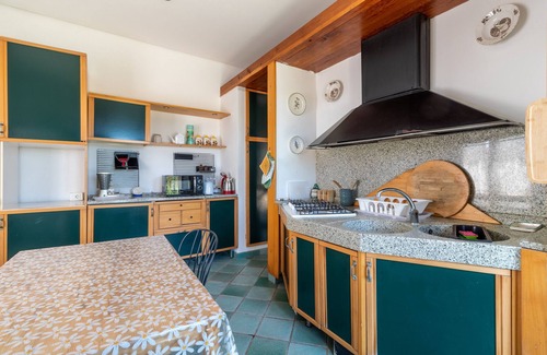Isola Villa | Villa 'Bianca Tra Isola E Plemmirio': Sea View & Shared Pool