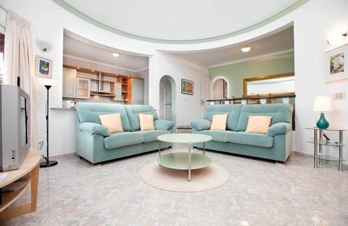 Los Pocillos Villa | Villa Bianchi: Beach Proximity, Private Heated Pool & More