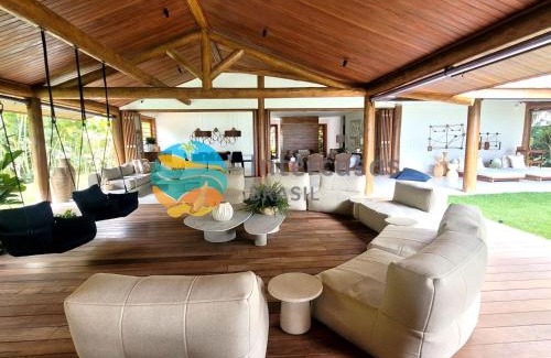 Farol Villa | Relax at Villa Biarritz with Oceanfront Views and Pool