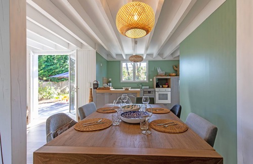 Hourtin-Plage House | Villa Bikini: Pet & Child Friendly, Steps from the Ocean