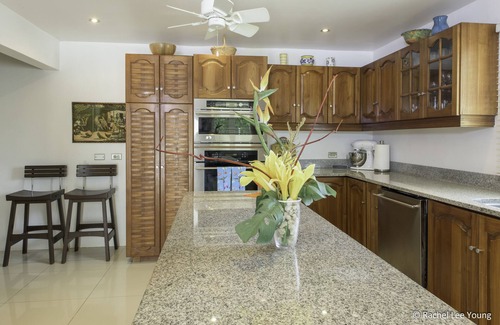 Buccoo Villa | Villa Bimiti: Oceanfront Paradise with Top-Rated Amenities