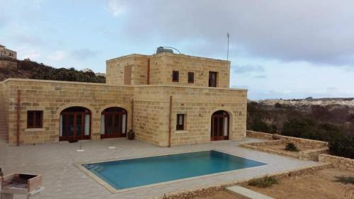 Nadur House | Villa Bingemma: Family-Friendly Retreat with Pool Access