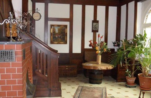 Orth Apartment | Villa Biso: Perfect for Families and Pet Lovers