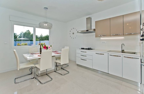 Bogomolje House | Villa Blažen: Oceanfront Retreat with Pool & Pet-Friendly Stays