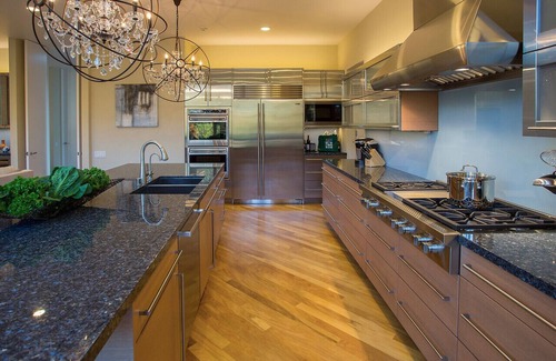 Santa Barbara House | Villa Blanca: Sleek Design and Top Amenities in Montecito