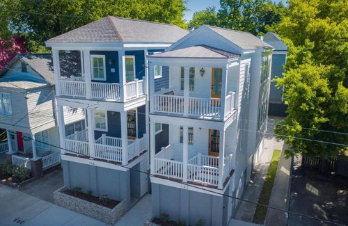 Cannonborough Elliotborough House | Villa Blanca: Family-Friendly Downtown Charleston Retreat