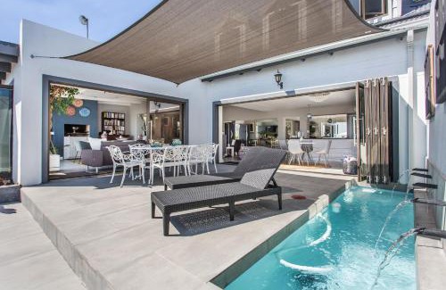 Grotto Bay Villa | Villa Blau -Luxury Beachfront Villa in Grotto Bay Private Nature Reserve on the West Coast