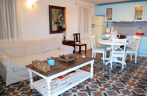 Halki Villa | Beachfront Villa Blu: Enjoy Breakfast with Ocean Views