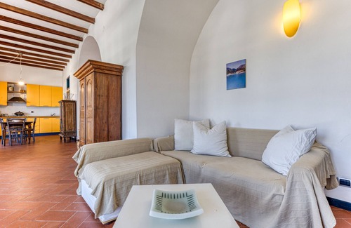 Castro Marina Apartment | Villa 'Blu La Cambusa' - Pool, Wi-Fi & Family-Friendly Getaway