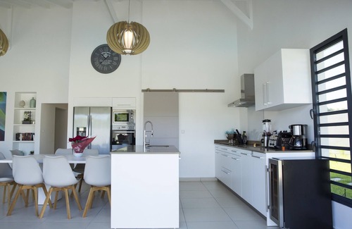 Saint-Francois Villa | Villa Blue Lagoon - Relaxing Retreat with Spa & Family Perks