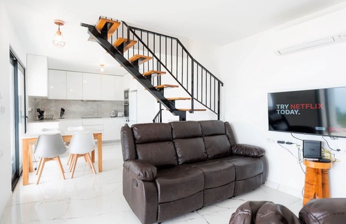 Calheta Villa | Blue Sea Tower Villa with Private Pool & Ocean Views