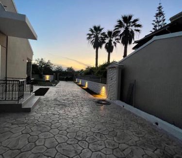Molos Villa | Villa Boltado: Guest Rated 10/10, Pet & Child Friendly!