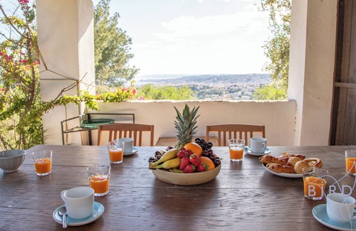 Nice Villa | Villa Bonnard in Nice: Relax by the Pool with City Views