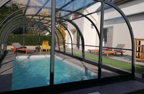 Penestin Villa | Relaxing Villa by the Sea with Pool and Hot Tub Awaits