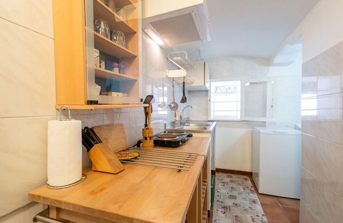Cozzana Apartment | Cozy Villa Boschetti - Apt Painter with Breakfast & Kids' Play