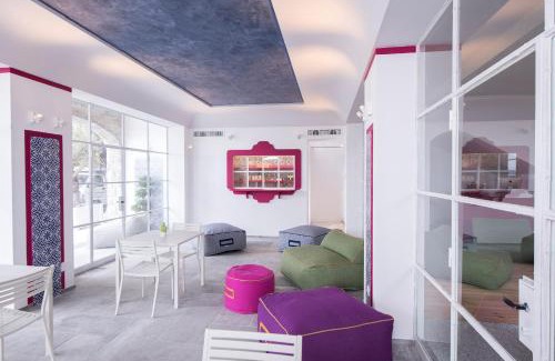 Ravello Hotel | Oceanfront Villa Bossa: Guest Rated 9.3/10 with Breakfast