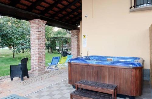 Riforano House | Enjoy Villa Bottera with Jacuzzi & Spa in Cuneo Langhe