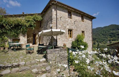 Pescaglia Villa | Unforgettable Family Retreat at Villa Bottino - 4 Star Stay