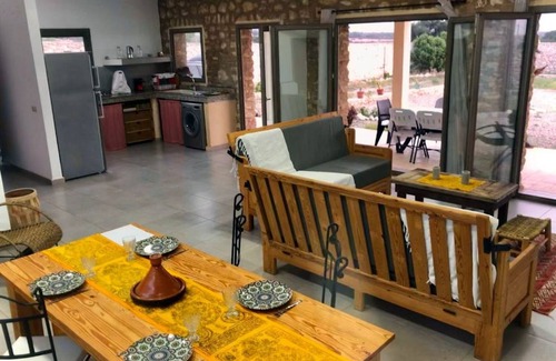 Sidi Kaouki Villa | Relaxing Villa Boujmaa with Terrace, Garden & Fireplace
