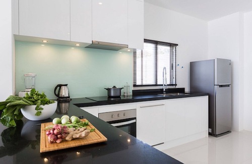 Plai Laem Villa | Villa 'Bovila': Family Holiday Home with Ocean Views