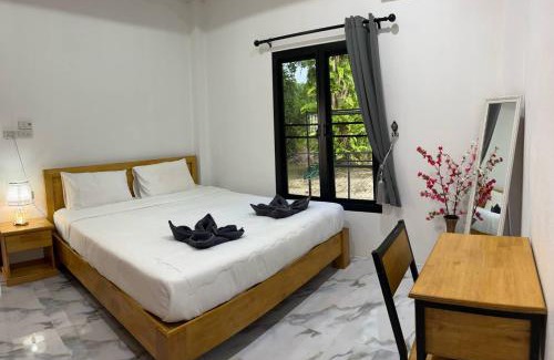 Ko Lanta House | Guest Rated Villa MILTONIA: Family-Friendly with Pool