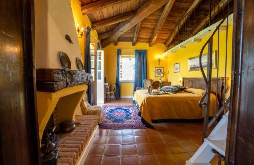 La Morra House | Villa Bricco dei Cogni: Oceanfront Retreat with Pool & Hot Tub