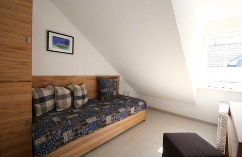 Nienhagen Apartment | Cozy Villa Brigitte App 05 - Family-Friendly Retreat