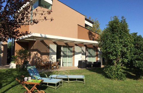 Cagnona Villa | Villa Brown - Green & Sea: Beachfront Bliss Awaits You
