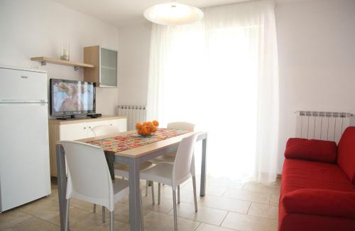 Lignano Sabbiadoro Apartment | Villa Bruna: Family-Friendly Stay with Pool & Hot Tub