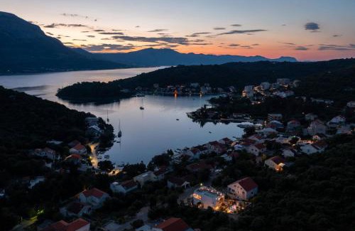 Cove Tri Zala (Zrnovo) Villa | Elegant Villa Buddha Bay: Oceanfront Bliss & 9.9/10 Rating