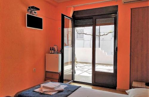Bijeli do House | Oceanfront Villa Budvanka Guesthouse - Rated 9.4/10!